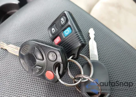 2008 Mazda Tribute I Sport из США, поврежденный, VIN 4F2CZ02Z38KM04621